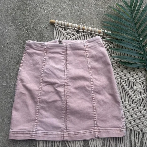 Free People Light Pink Denim Skirt Size 2 - Picture 2 of 5